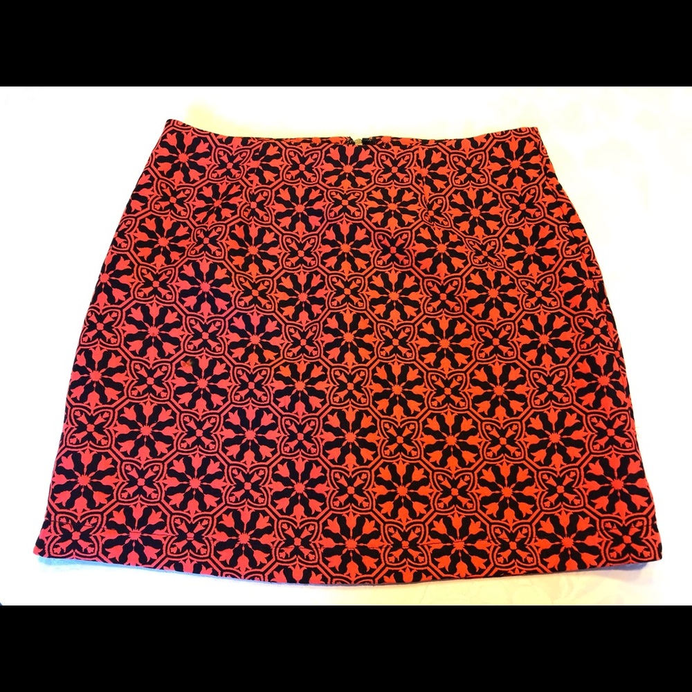 Zip-up Mini Skirt